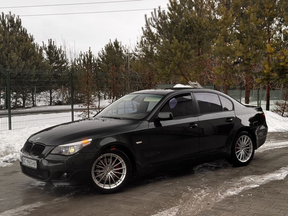 BMW 5 Series E60 Автомат, гарний стан, гарна техніка.