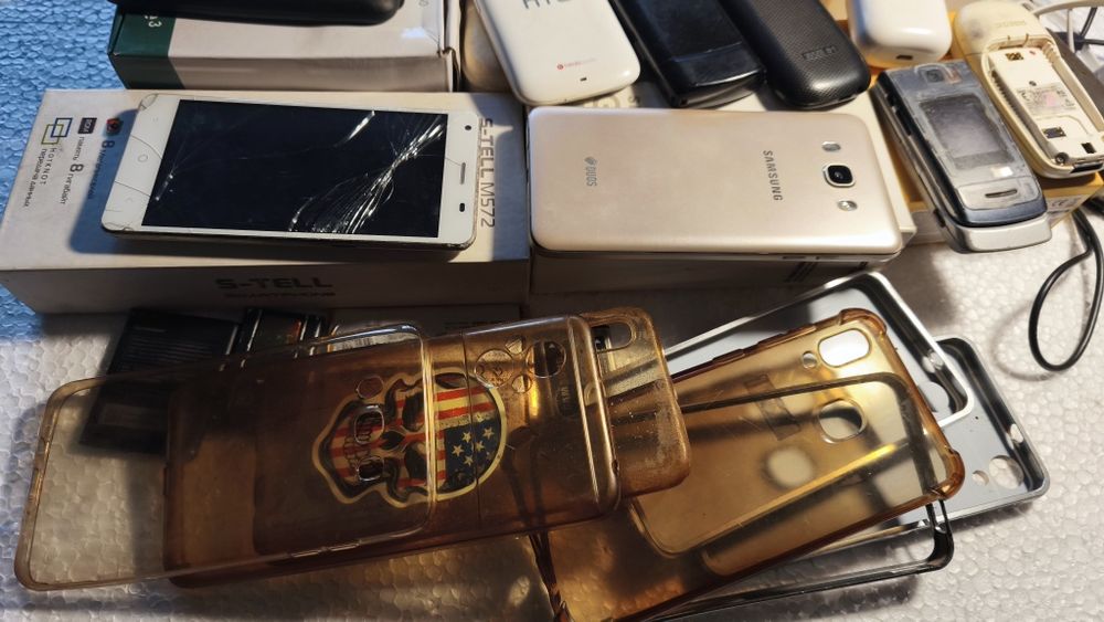 Телефони б/у, та на запчастини