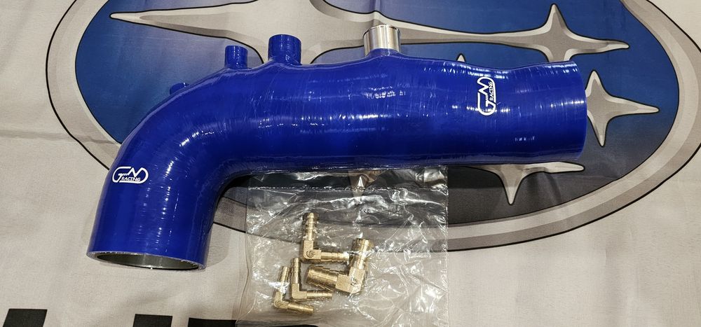 Силіконовий впускний патрубок турбіни(самка) до subaru impreza WRX (GR/GH)FORESTER (SH)