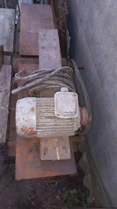 Деревообрабатывающий станок.