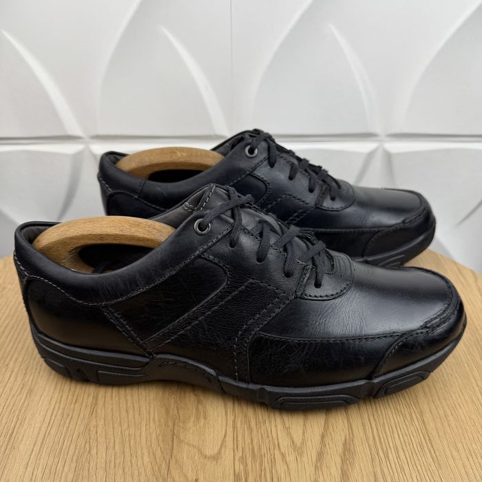 Оригінальні шкіряні туфлі Clarks air active