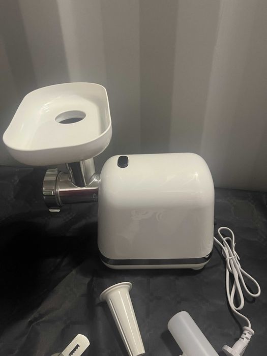 Wielofunkcyjna Maszynka do Mielenia Mięsa GOURMETmaxx (Max. 1300W)