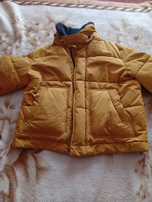 Продам зимову куртку