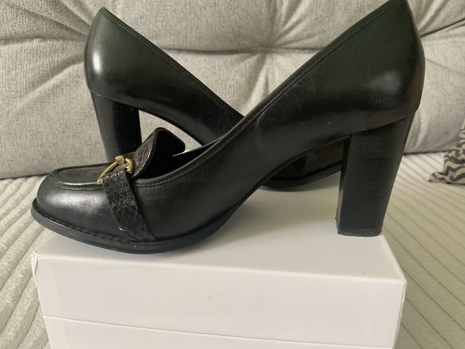 Туфлі шкіряні Clarks