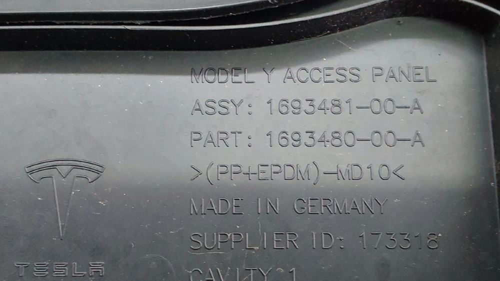 Porta Objetos TESLA Model Y (5YJY)