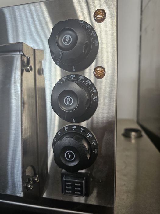 Forno de pizzas pequeno