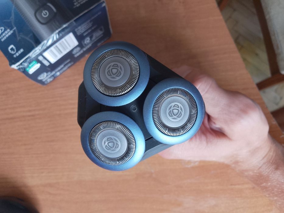 Електробритва Philips 5000X