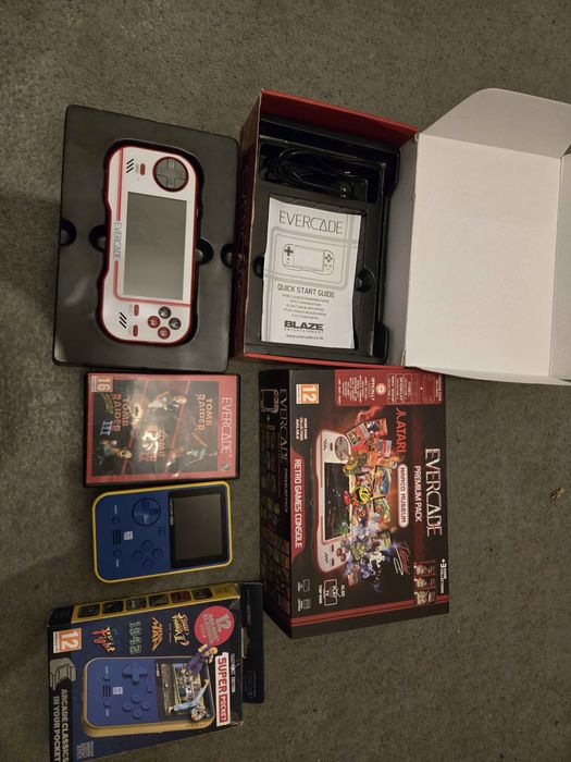 Evercade + Hyper Mega Tech Super Pocket