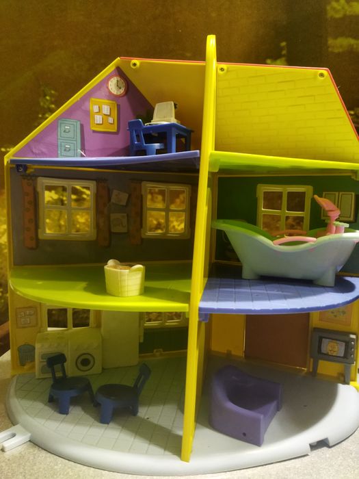 Продам школу свинка пеппа.