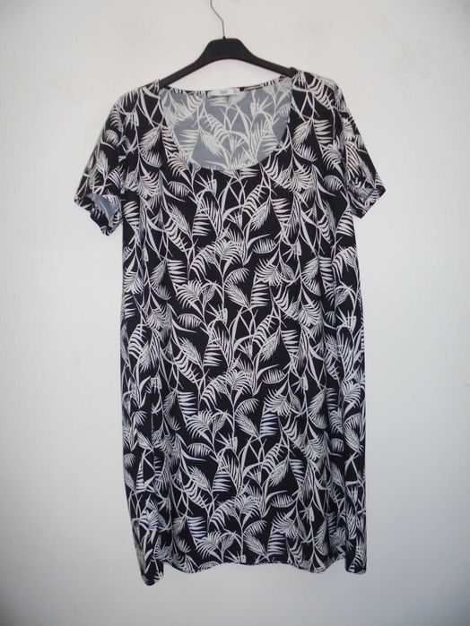 vestido de senhora da marca MNG