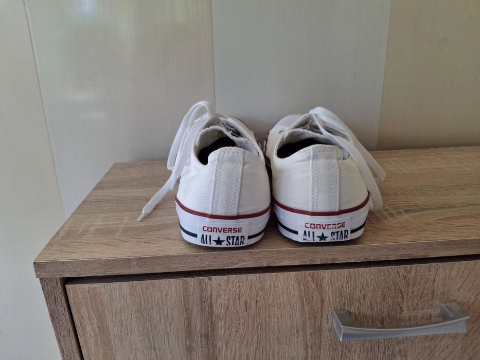 Білі Converse All Star