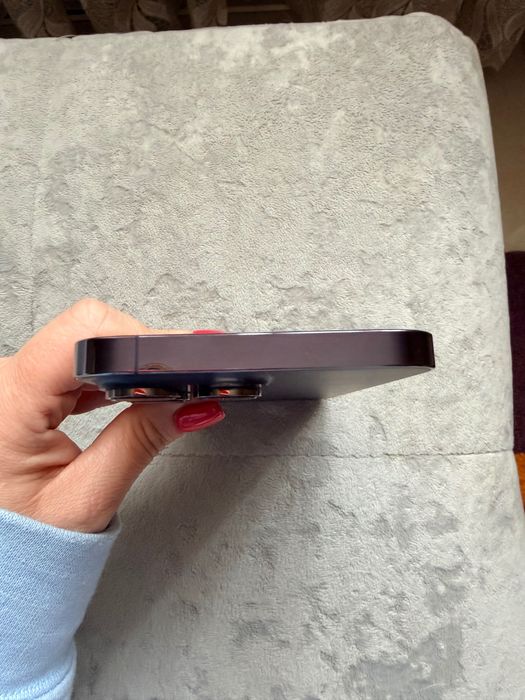 Продається айфон 14 про мах на 256 ГБ