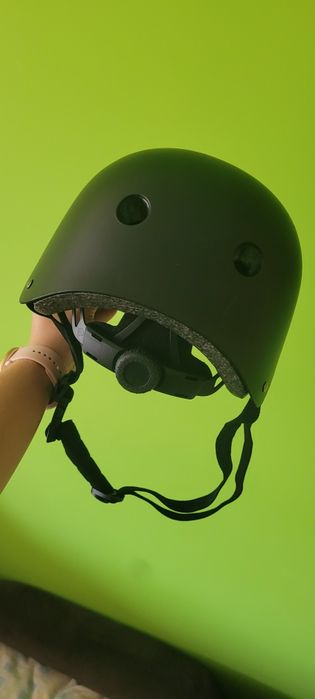 Kask rowerowy czarny