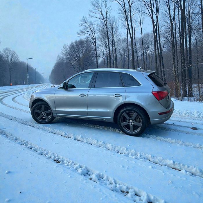 Надійний повнопривідний кросовер Audi Q5 Quattro