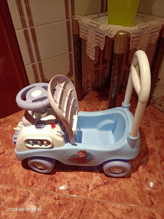 Carro pequeno  motocicletas. Bebé, Andarilho. Da Frozen.