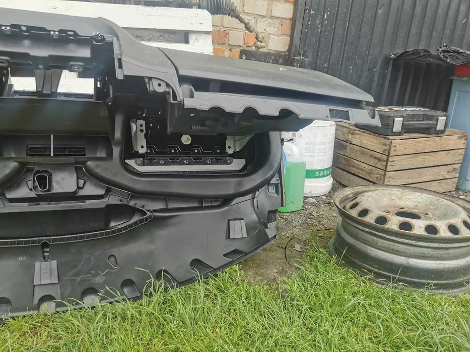 VW GOLF V PLUS deska rozdzielcza konsola kokpit wysyłka