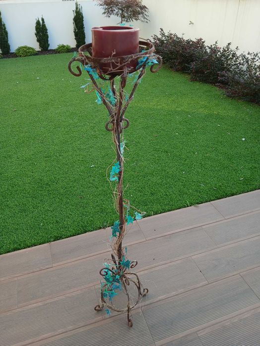 Castiçal de Ferro - Pé Alto