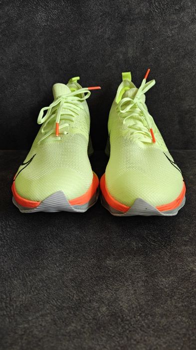 Оригінали Nike Air Zoom Tempo NEXT% Flyknit 44,5 Е