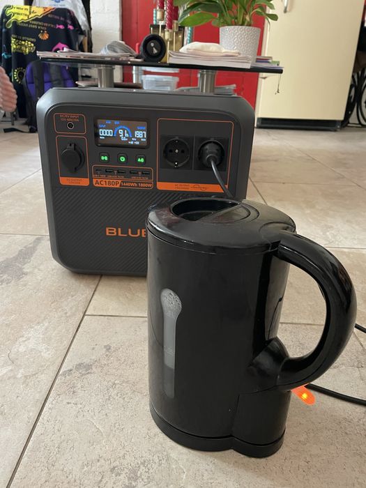 BLUETTI AC180P 1440Wh / 1800W