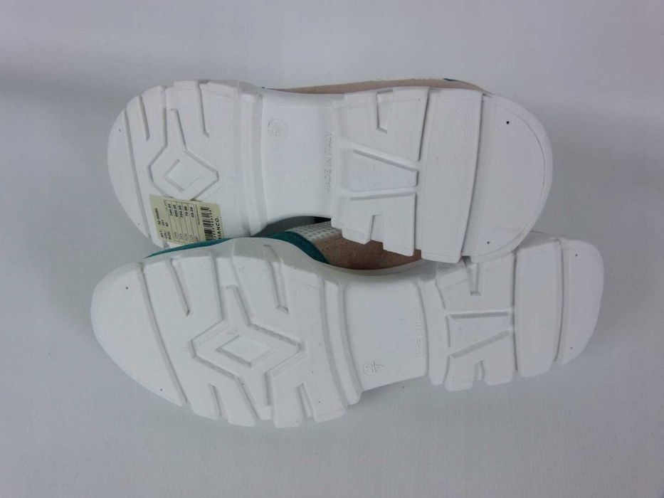 Bianco sportowe sneakersy skóra tkanina z metką 40 25,5 cm