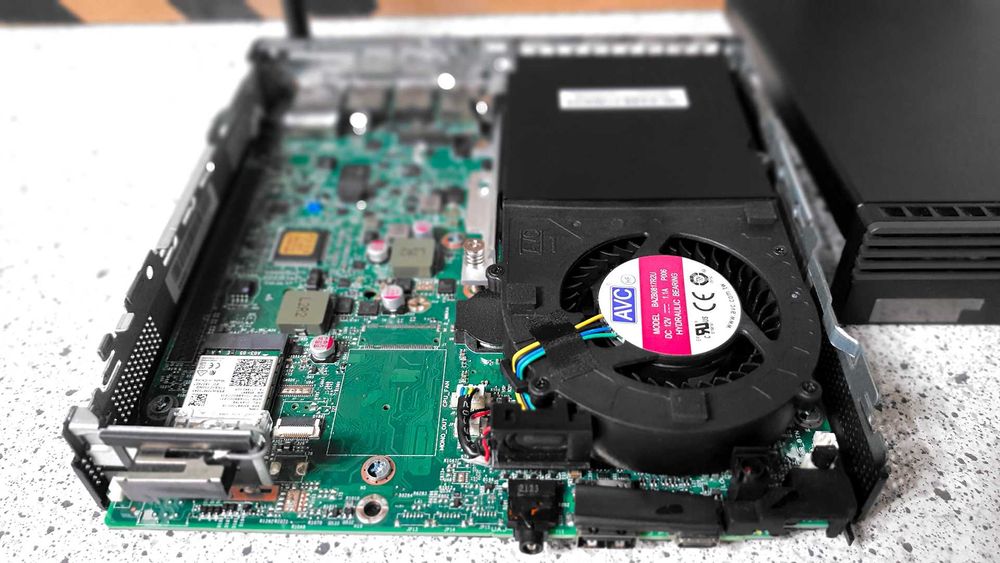 Неттоп Lenovo ThinkCentre M75q Gen 2, Ryzen 5350GE/16GB/256GB/Wi-Fi+BT