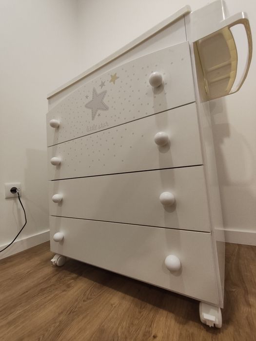 Cómoda com banheira Micuna little star