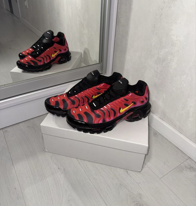 Nike Air Max Tn Plus Supreme