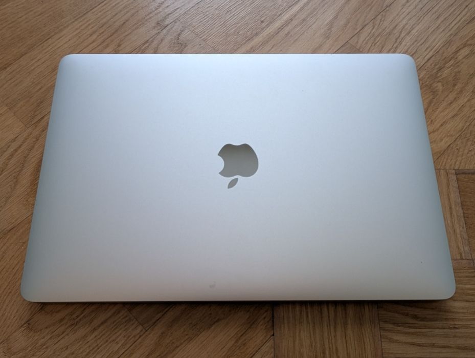 MacBook Pro 2020/2021, a2251, 13"  і5, 16/512 ГБ, як новий, 72 цикли