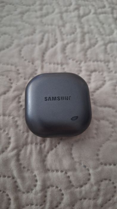Sprzedam słuchawki bezprzewodowe Samsung Buds 2