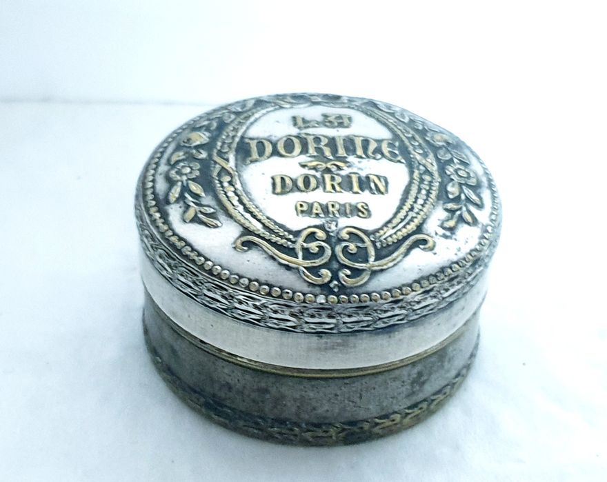 Pequena antiga caixa francesa La Dorine Paris em casquinha