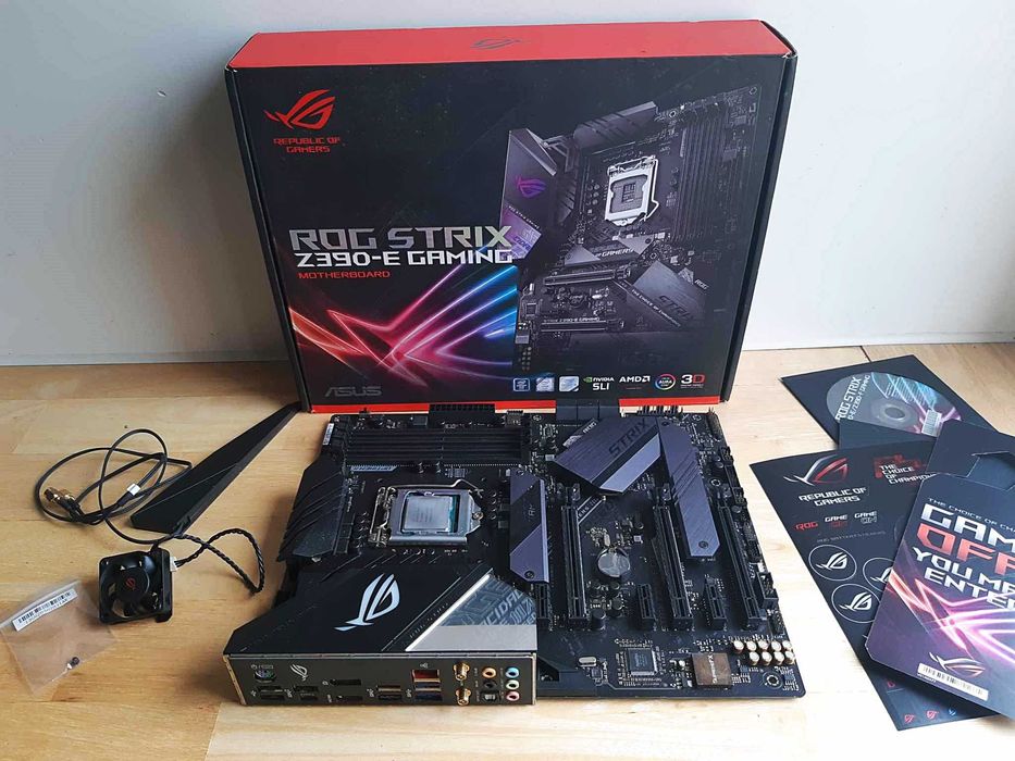 i7-9700K + ASUS ROG STRIX Z390-E セット販売 Amazon.com: ASUS ROG Strix Z390-E Gaming Motherboard LGA1151