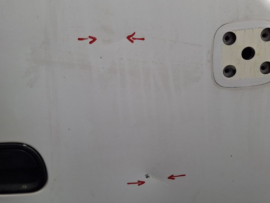 Porta frente direita ISUZU ELF (NKR8_)