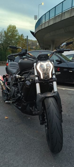 Benelli 502 C Cruiser