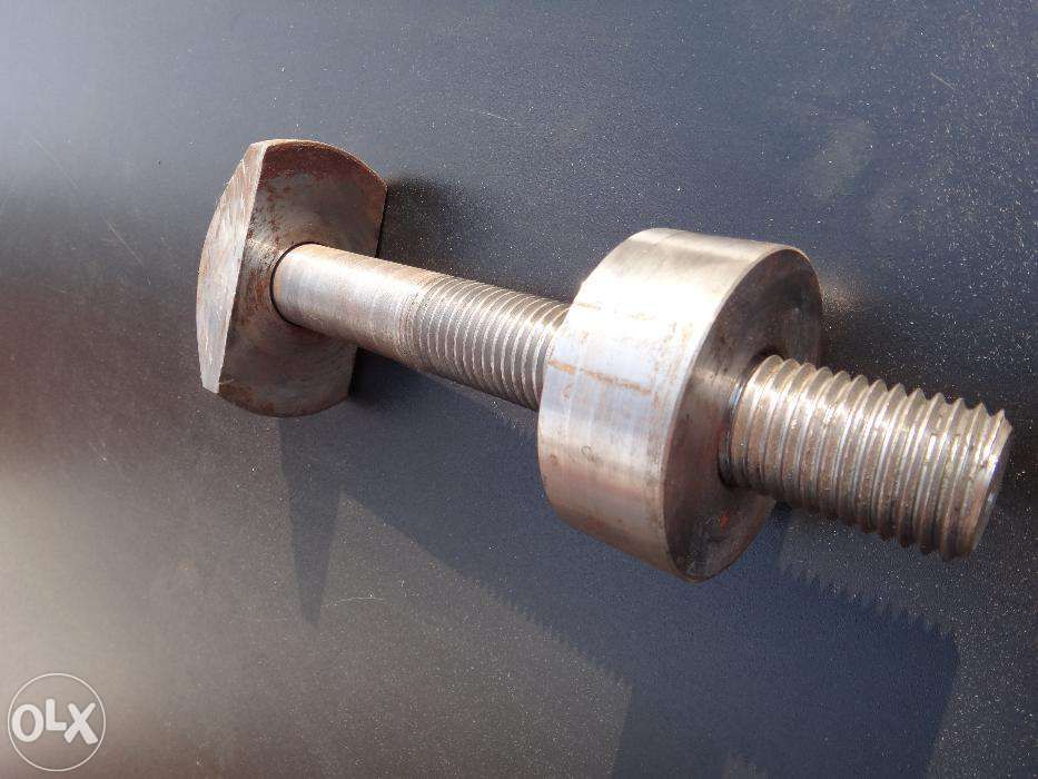 Контейнер 3, 5, 6, 8, 20, 40 футов: Замок-фитинг Твистлок резьбовой.