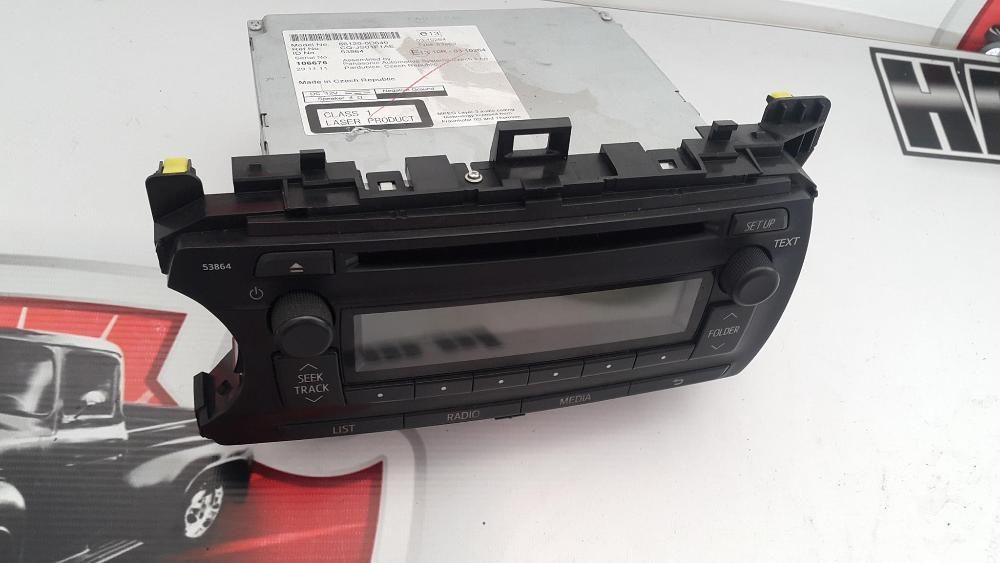 Fabrycznie nowe oryginalne radio Toyota Yaris