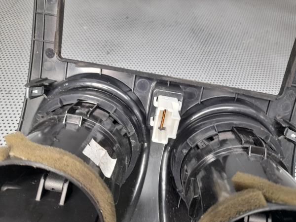 Moldura da consola central / rádio / aro NISSAN Qashqai/Qashqai+2 I (J