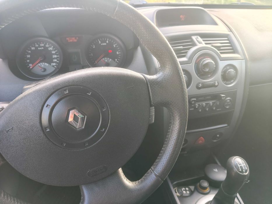 Renault Mégane II 1.5 dCi Diesel – 117.000 km – Muito económico – IUC baixo