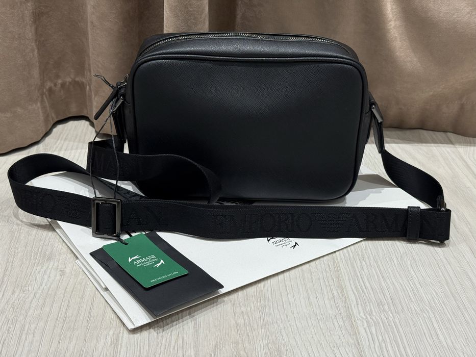 Оригінальна сумка Emporio Armani. Сафянова шкіра. Ідеальна!