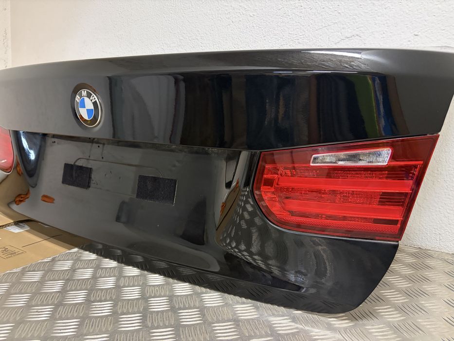 Klapa tył bmw f30 475 blacsaphir