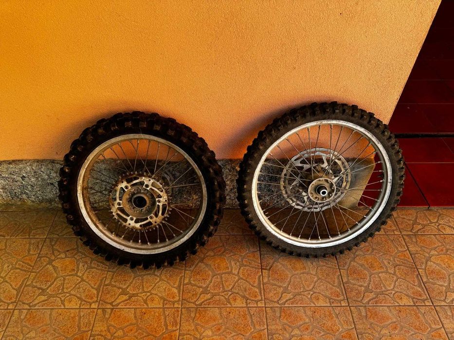 Rodas Wr250x/r com discos e cremalheira