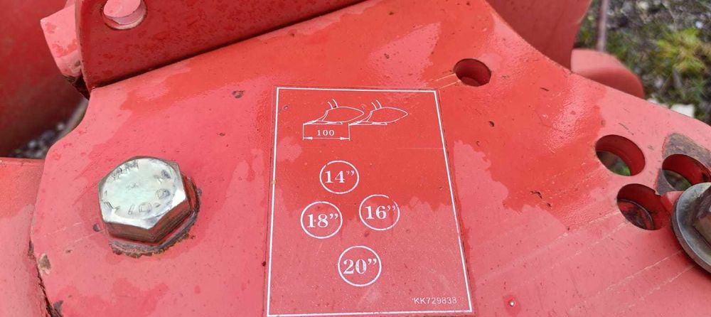 Pług KVERNELAND 4-ki obr