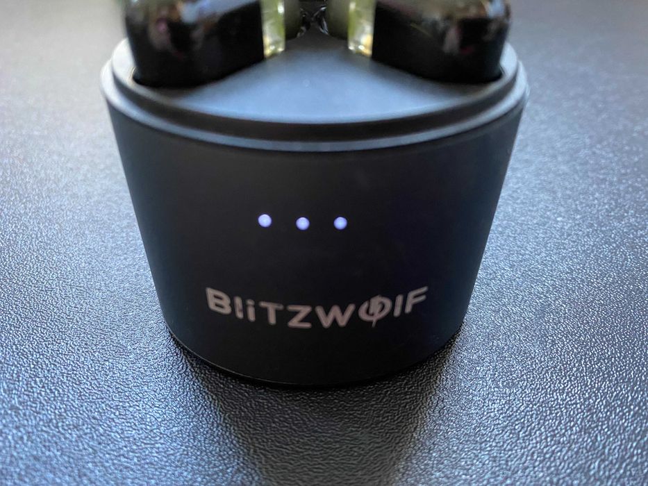 Auriculares sem fio Blitzwolf BW-FYE8