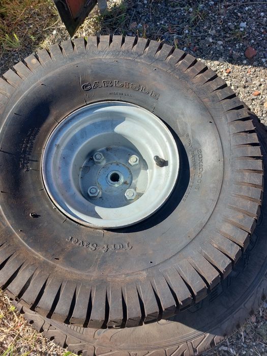 Opona 20x10.00-8