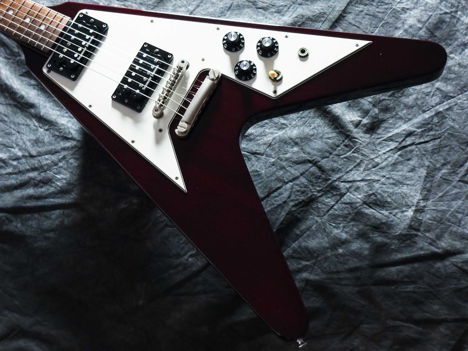 ESP Edwards E-FV-120D Flying V Cherry 2013