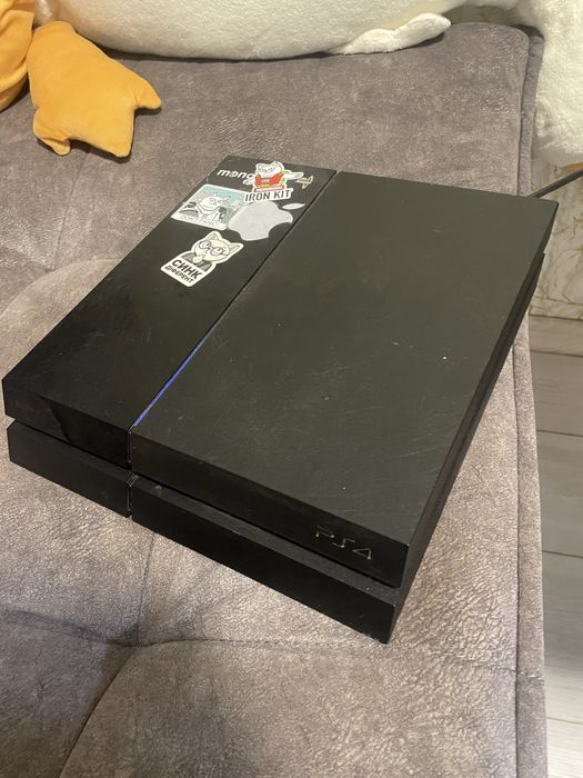 Playstation 4 fat