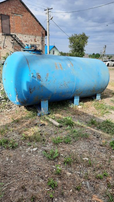 Газ 53 з бочкою для води