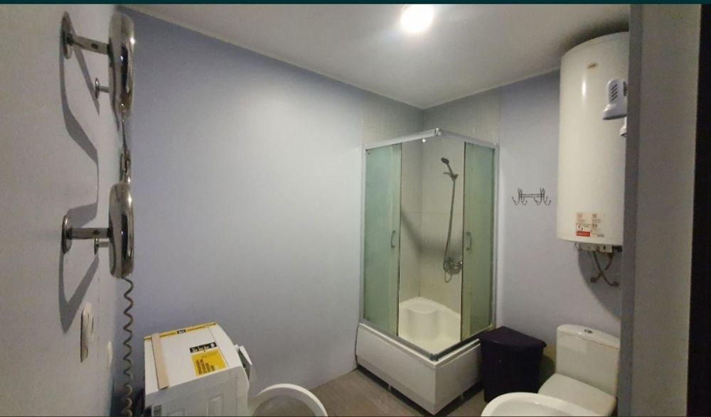 Здам кімнату!В 4-х кімнатній квартирі.Лишилось 1 кімната!Терміново!