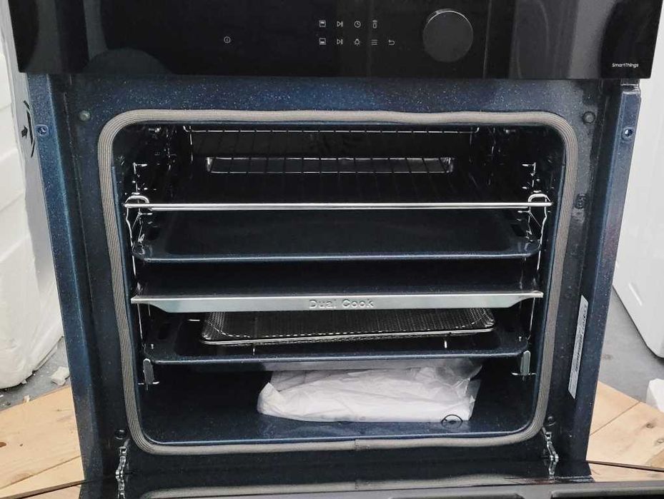 Piekarnik do zabudowy SAMSUNG NV7B5660XAK Dual Cook Steam Assist
