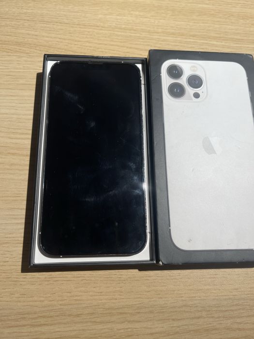 iPhone 13 Pro Max 256Gb com caixa