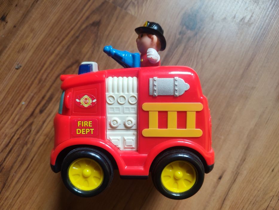 Zabawka wóz strażacki na baterie